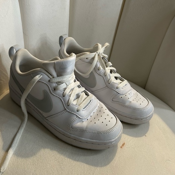 NIKE-Court Borough Low Recraft Shoes, White+Grey Swoosh, Size (US) 4.5 - Picture 2 of 9